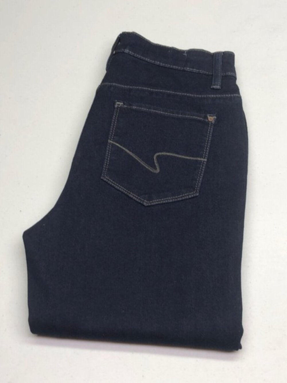 LIKE NEW SANTANA SLIM BOOT JEANS 6/28x30 ⭐️